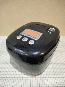 タイガー　圧力 IH 炊飯ジャー　JPC-B181　中古品　2017年製