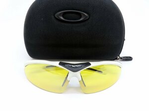 ◆美品◆OAKLEY オークリー◆スポーツ サングラス◆ホワイト グレー シルバー金具◆UV400◆替えレンズ付き◆ポリカーボネートレンズ◆A4560