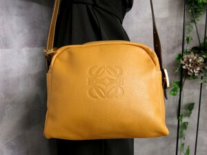 ●超美品●LOEWE ロエベ●アナグラム●ロゴ型押し●カーフ レザー●ショルダー バッグ●ゴールデンイエロー 茶●G金具●斜め掛け●Js45595