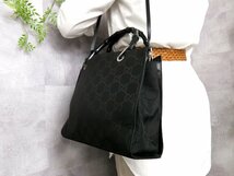 ●超美品●GUCCI グッチ●バンブー●GGナイロン カーフ レザー 本革●2way ハンド バッグ●黒●シルバー金具●イタリア製●肩掛け●Js45571_画像3