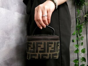 ●超美品●FENDI フェンディ●ズッカ●ナイロンキャンバス カーフ レザー 本革●ミニ ハンド バッグ ポーチ●茶 黒●かばん●Js45872