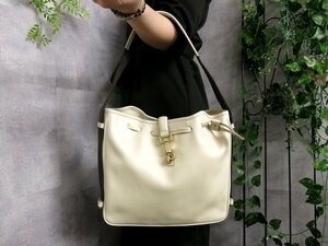 ●超美品●GUCCI グッチ●ドッグリーシュ金具●内マイクロGG●カーフ レザー 本革●ワンショルダー バッグ●アイボリー 茶●B5●Js45951