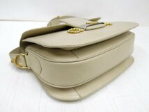 ◆美品◆CELINE セリーヌ◆馬車金具◆カーフ レザー 本革◆ワン ショルダー バッグ◆ベージュ ゴールド金具◆ヴィンテージ◆肩掛け◆A4900_画像6