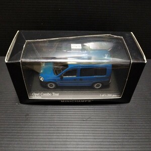 ● MINICHAMPS「1/43 OPEL COMBO TOUR 2002」ミニカー　ミニチャンプス　　オペル コンボ ツアー　ブルー