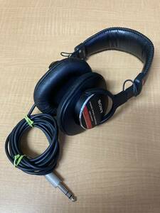 ◎ 送料無料 SONY 密閉型 スタジオ モニター ヘッドホン MDR-CD900ST 現状品 有線 ソニー ヘッドフォン ダイナミック ステレオ デジタル