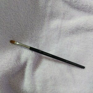 shu uemura* make-up brush *7F* lip brush * regular price 5500 jpy * breaking the seal ending unused goods * free shipping * Shu Uemura 