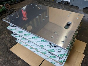 アルミ平台車4台セット　300×450×10㎜厚　使用荷重714㎏（台車・重量台車・重量ローラー・運搬台車・アルミ台車）