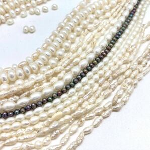 「淡水パールアクセサリーパーツおまとめ」a 重量約165g 淡水真珠 ケシ バロック ベビー pearl Pearl necklace accessory ルース CE0の画像2