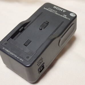 ソニー SONY 【純正品】バッテリーチャージャー AC-V615 -635の画像1