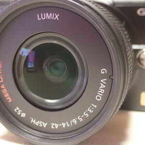 Panasonic パナソニック LUMIX ミラーレス一眼カメラ GF1 + 14-42mm レンズ エスプリブラック DMC-GF1の画像3