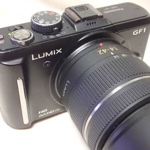 Panasonic パナソニック LUMIX ミラーレス一眼カメラ GF1 + 14-42mm レンズ エスプリブラック DMC-GF1の画像2