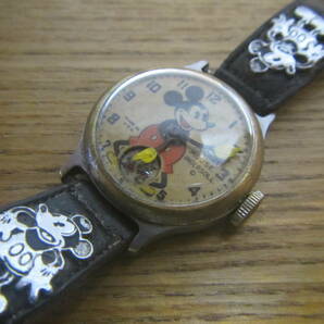 激レアー1930年代 Ingersoll Mickey Mouse Watch インガソル ミッキーマウス 樽型 機械式手巻き 元気に稼働、オリジナルバンドの画像2