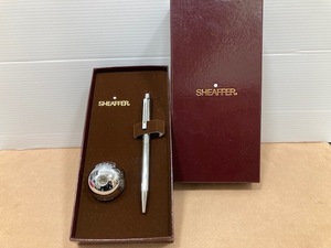 753* SHEAFFER シェーファー USA シルバーカラー ボールペン インク出ます ペン立て付 セット ケース付 文房具 筆記用具 現状品