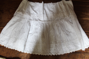  Vintage antique [ France white embroidery skirt hem ]pechi coat race remake parts material 