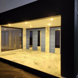 1/18 ミニカー ジオラマ ショーケース LED照明 透明アクリル板付 ガレージ ジオラマ ショールーム 1/24 1/43 青×大理石調の画像10