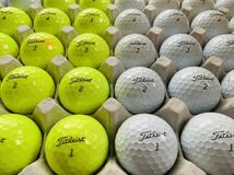 タイトリストゴルフロストボール　タイトリストAVX カラーボール混合 40個　Titleist GOLF AVXゴルフボール_画像1