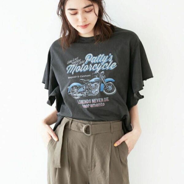 mica&deal ロゴフリルスリーブ Tシャツ