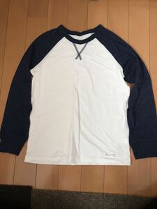 【送料無料】キッズ　ロングTシャツ GAP サイズ120 中古　ギャップ長袖Tシャツ ロンT