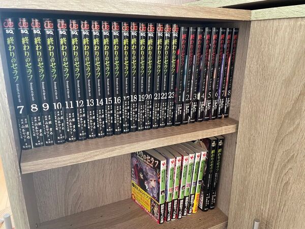 終わりのセラフ漫画・小説セット 漫画①本編7〜23巻、②一ノ瀬グレン編1〜8巻 小説①ミカエラ編1〜2巻、②グレン編1〜7巻