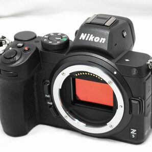 【新品同様の超美品 307ショット】Nikon ニコン Z5の画像2