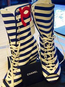 Chanel ショートブーツ