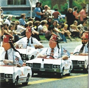 ＊中古CD DEAD KENNEDYS/FRANKENCHRIST 1985年作品3rd 米国ハードコアパンク ジェロ・ビアフラ ラード LARD TSOL MDC D.O.A MISFITS