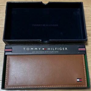 トミーヒルフィガー　　長財布 二つ折（タン） HIGHLAND 31TL19X013 TOMMY NO.3