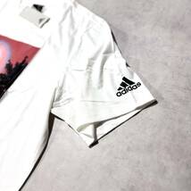 新品 正規品 Lsize アディダス Tシャツ ２枚セット 白 黒 パームツリー 半袖 クルーネック 夏 adidas ２枚まとめ 人気 ストライプ プリント_画像6