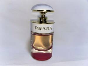 残量多　プラダ　ＰＲＡＤＡ　キャンディ　キス　オードパルファム　ナチュラルスプレー　３０ｍｌ