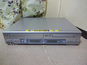 シャープ　DVD/VHS一体型ビデオデッキ★DV-NC550 　VHSは再生しています