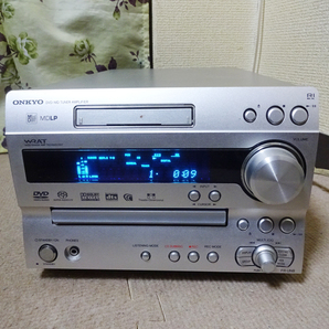 ONKYO／オンキョー DVD/CD/MDLPコンポ FR-UN9(本体のみ) 動作していますが少し難有 ジャンクにての画像1