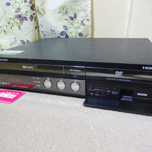 シャープ VHS/HDD/DVD地デジレコーダー DV-ACV52 ジャンク(793)の画像2