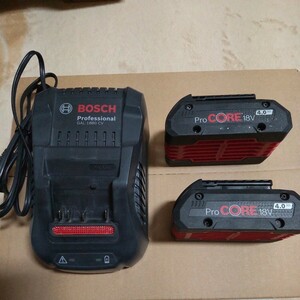 BOSCH　ボッシュ18V PRO CORE 4Ahバッテリー2個＆充電器セット＆送料込み！