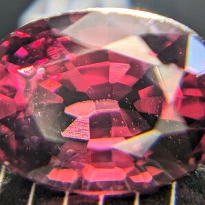 クラリティ良好 惑乱の天然ロードライトガーネット 1.23ct ジェムクオリティ ルース 裸石 非加熱 未処理 宝石 パワーストーン 売り切り 卸の画像6