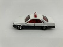 B1-607 トミカ トミー TOMY TOMICA ミニカー 保管品 日本製 NO.58 NISSAN ニッサン セドリック パトロールカー パトカー_画像2