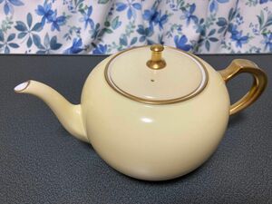 【美品】大倉陶園　色蒔(クリーム) ティーポット