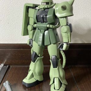 組み立て品 MG 1/100 MS-06J ザクⅡ ver.2.0 ジャンク ガンプラの画像1