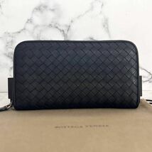 ★【極美品！希少！】 BOTTEGA VENETA ボッテガヴェネタ イントレチャート 長財布 ラウンドファスナー　ブラック　定価7.8万 111_画像2