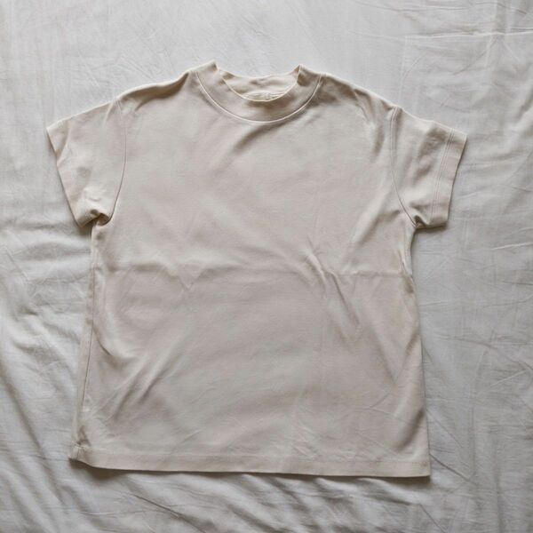 GU ジーユー　スムースT(半袖　Tシャツ　オフホワイト　Ｓサイズ