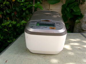  super-discount HITACHI Hitachi IH rice cooker RZ-TS104M once Junk .2021 year made 