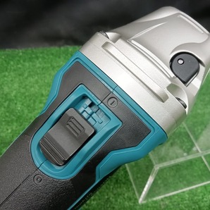 未使用品 makita マキタ 18V 125mm 充電式 ディスクグラインダ GA504DZ 本体のみの画像4