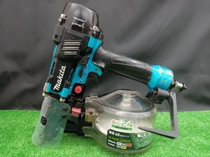 中古品 makita マキタ 65mm 高圧 エア釘打機 AN636HM 青