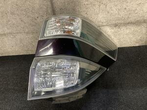 ヴェルファイア DBA-ANH20W 右テールランプ LED(点灯確認済み)　紫/3R9　Ｈ25　 81551-58092　☆即決