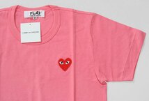 ★未使用 PLAY COMME des GARCONS ◆ 赤ハート ワッペン 半袖 Tシャツ ピンク Mサイズ カットソー プレイ コムデギャルソン ◆118/HA12_画像1