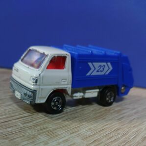 トミカ　三菱　キャンター　ゴミ収集車　パッカー車