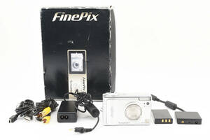 ★実用品★フジフイルムFUJIFILM　FinePix F10 デジカメ コンパクトカメラ コンデジ SUPER CCD 元箱付き　その他付属品　#312