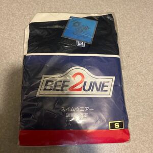 BEE2UNEスクール水着　新品　サイズＳ　