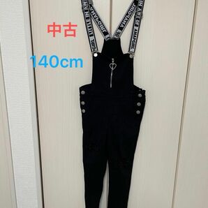 中古＊しまむら＊サロペット＊135～145cm＊XS＊ダメージ＊黒パンツ＊3枚目、4枚目要確認＊