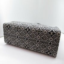 ルイ・ヴィトン オンザゴーGM SINCE1854 ブランドオフ LOUIS VUITTON トートバッグ モノグラム・ジャガード 中古 レディース_画像4