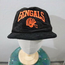 80sビンテージ NEWERA ベンガルズ コーデュロイ ベースボールキャップ USA製■1980年代製 黒 ブラック アメカジ 帽子 CAP ストリート 90s_画像1